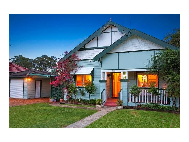 24 Wyena Road, Pendle Hill NSW 2145