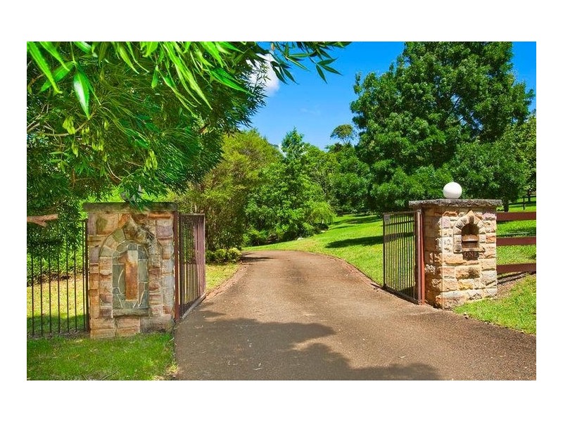 1 Gilmour Close, Glenhaven NSW 2156