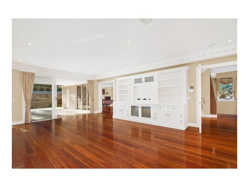 17 Hoop Pine Place, West Pennant Hills NSW 2125