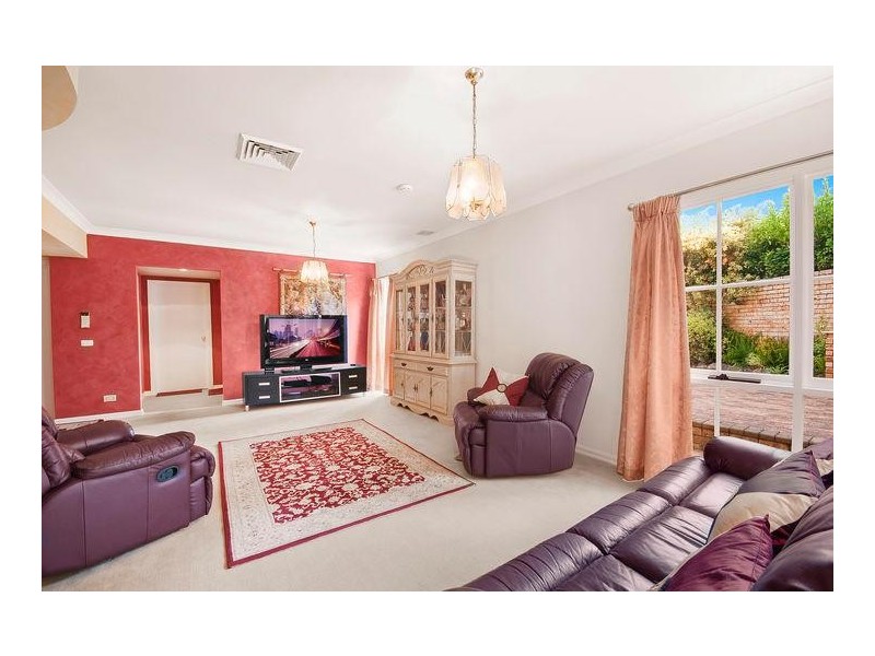 13 Lynwood Place, Castle Hill NSW 2154