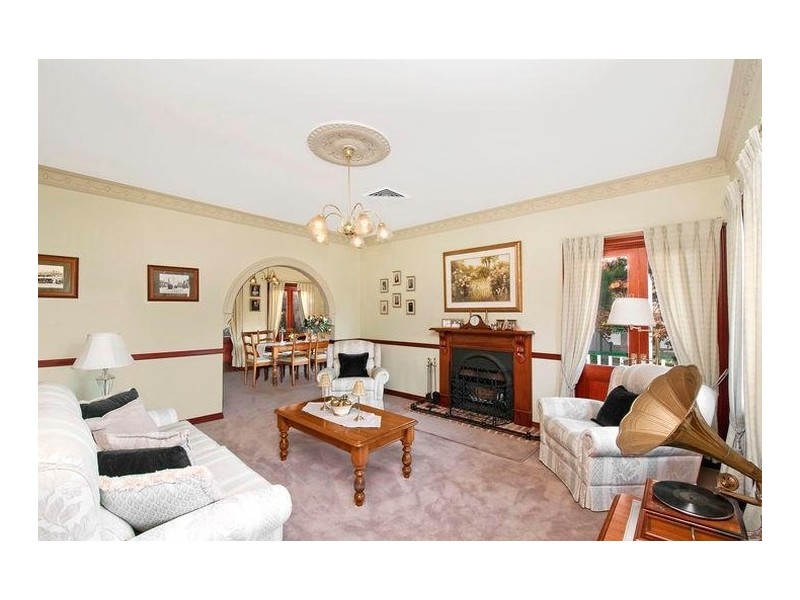 11 Erlestoke Place, Castle Hill NSW 2154