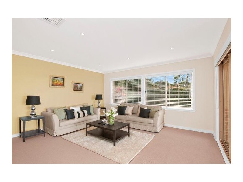 19 Springthorpe Way, Castle Hill NSW 2154