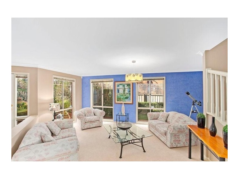 36 Stratheden Avenue, Beaumont Hills NSW 2155