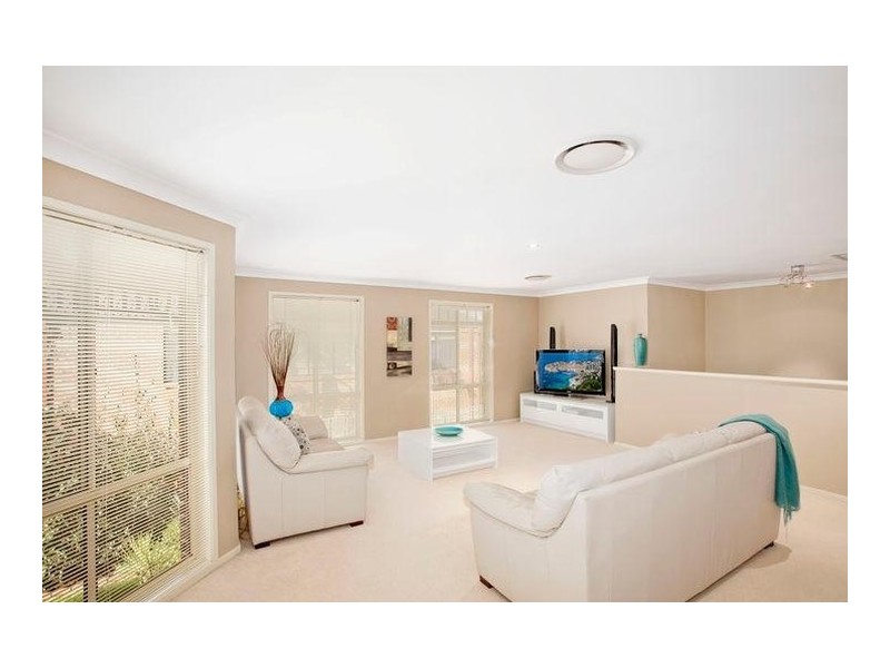 36 Stratheden Avenue, Beaumont Hills NSW 2155