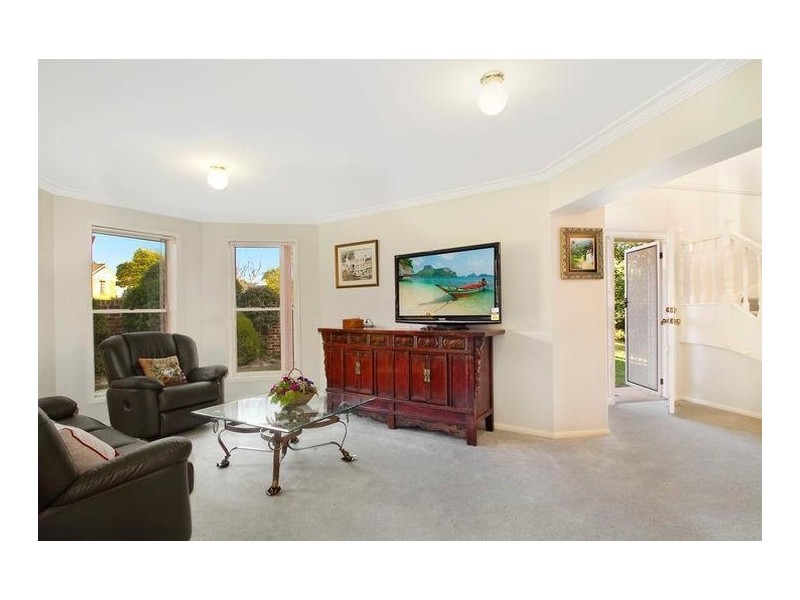8 Winslow Avenue, Castle Hill NSW 2154