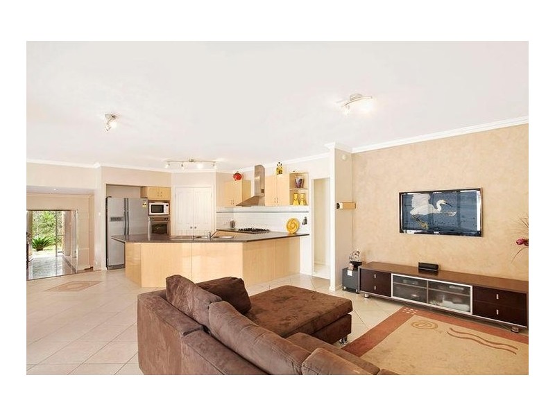 16 Greensborough Avenue, Rouse Hill NSW 2155