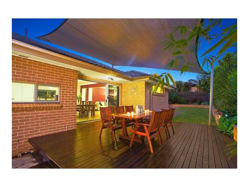 8 Rockley Avenue, Baulkham Hills NSW 2153