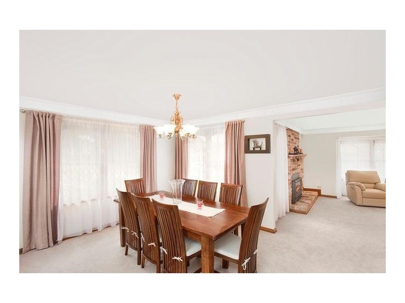 1 Binet Way, Glenhaven NSW 2156