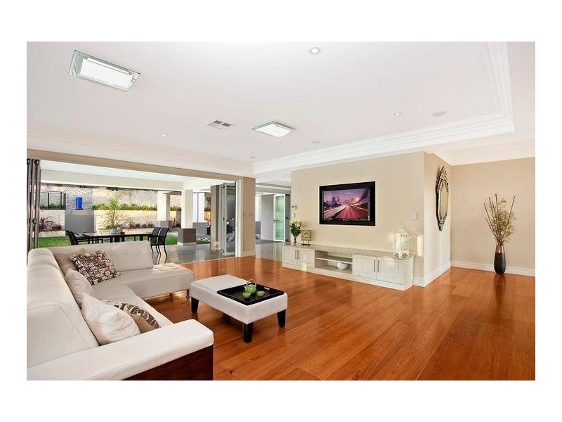 13 Matthew Way, West Pennant Hills NSW 2125
