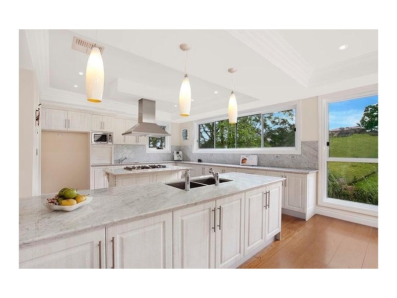 13 Matthew Way, West Pennant Hills NSW 2125