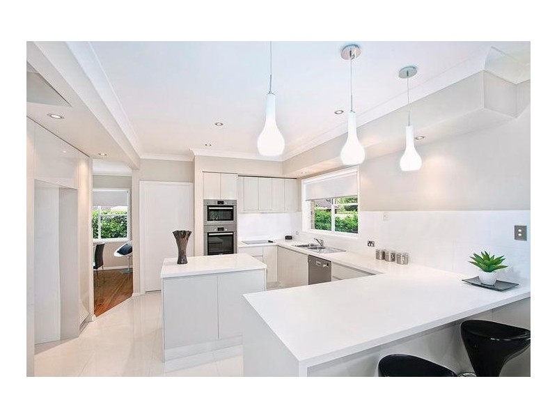 18 Chapman Avenue, Castle Hill NSW 2154