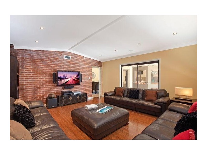 16 Taylor Street, West Pennant Hills NSW 2125