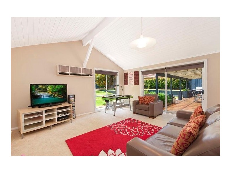 240 Ridgecrop Drive, Castle Hill NSW 2154