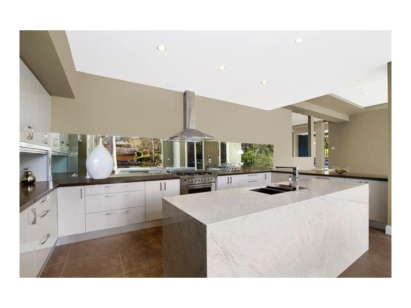 83 Bredon Avenue, West Pennant Hills NSW 2125