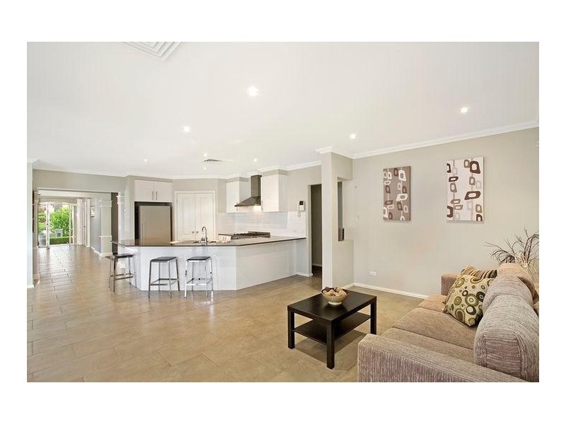 13 Honeyeater Crescent, Beaumont Hills NSW 2155