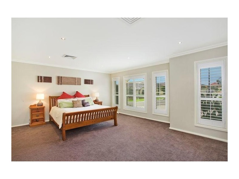 13 Honeyeater Crescent, Beaumont Hills NSW 2155