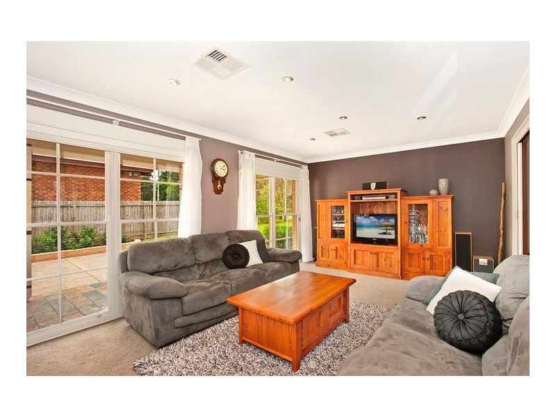 15 Louise Avenue, Baulkham Hills NSW 2153