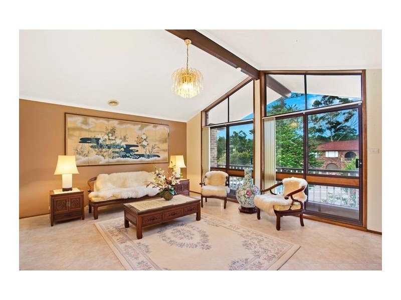 117 Cropley Drive, Baulkham Hills NSW 2153