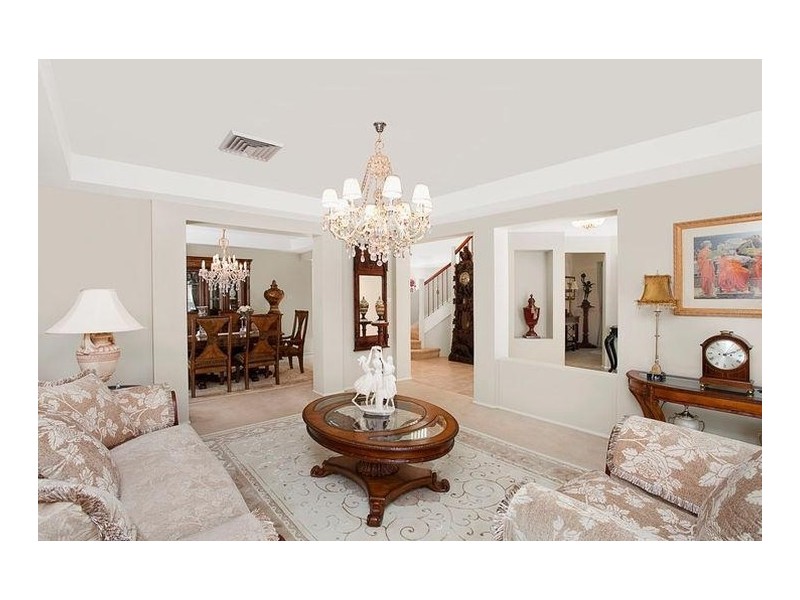 15 Sanctuary Drive, Beaumont Hills NSW 2155