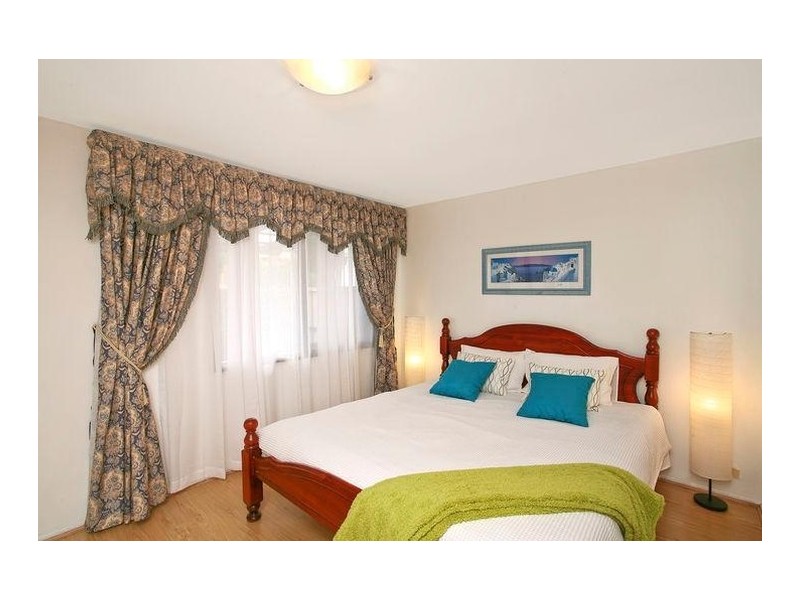 2 Langdon Road, Baulkham Hills NSW 2153
