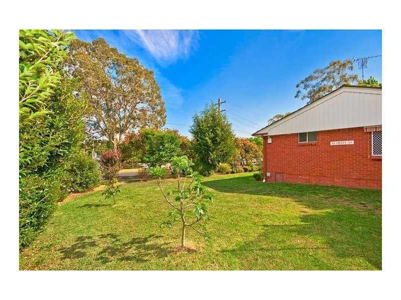 23 Oxley Avenue, Castle Hill NSW 2154