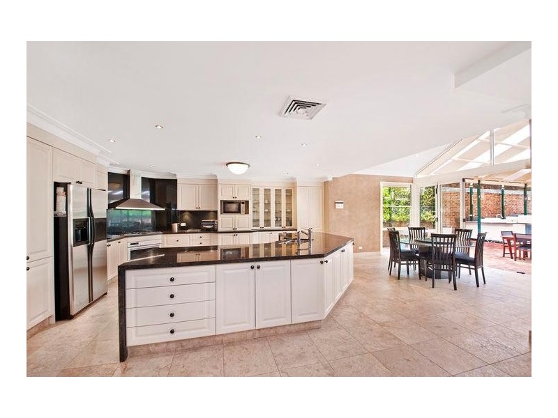 41 Larissa Avenue, West Pennant Hills NSW 2125