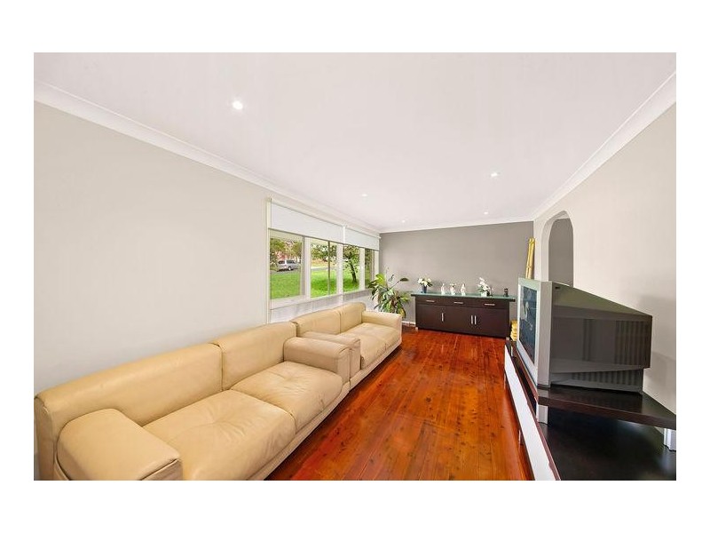 11 Mulheron Avenue, Baulkham Hills NSW 2153