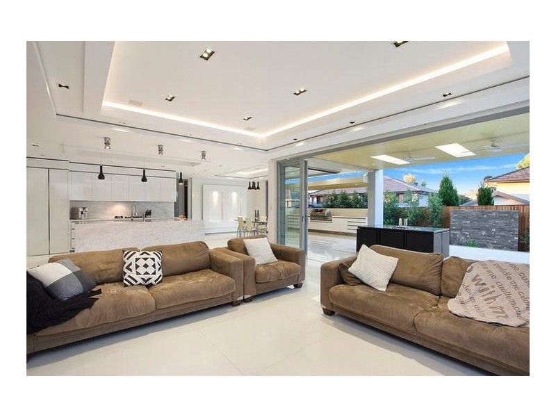 10 Woodbridge Place, Bella Vista NSW 2153