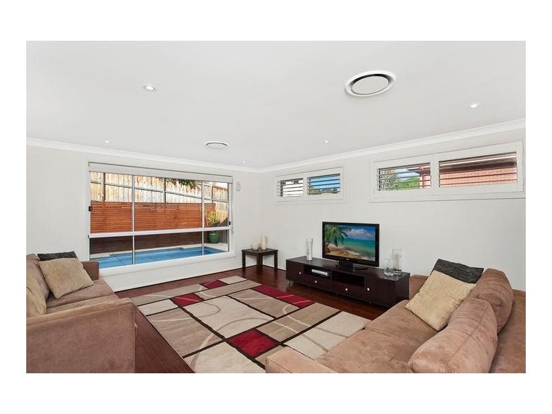 25 Poole Road, Kellyville NSW 2155