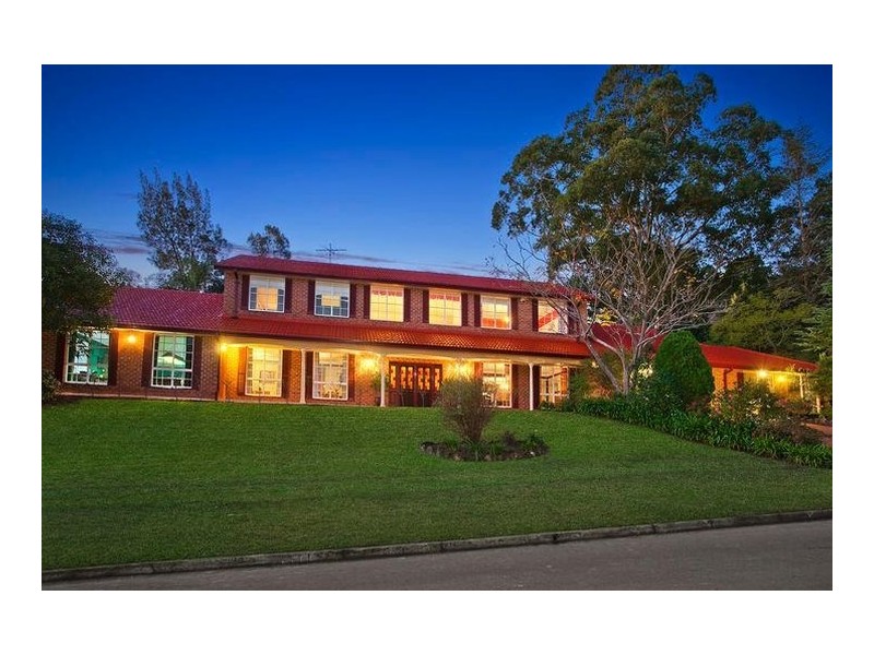 8 Palisander Place, Castle Hill NSW 2154