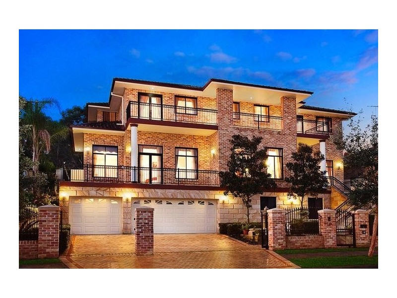 10 Greyfriar Place, Kellyville NSW 2155