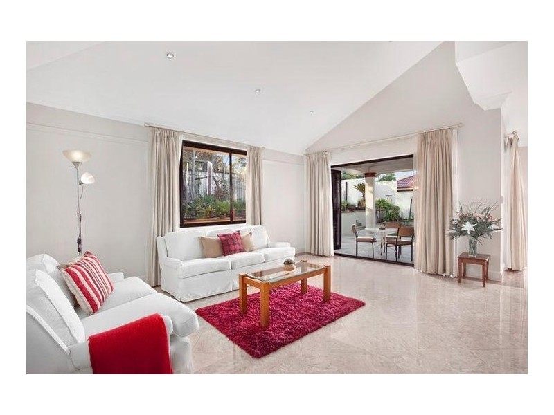 10 Greyfriar Place, Kellyville NSW 2155