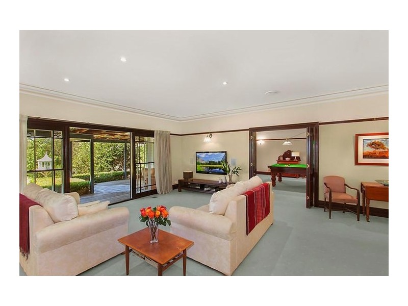 4 Taylors Road, Dural NSW 2158