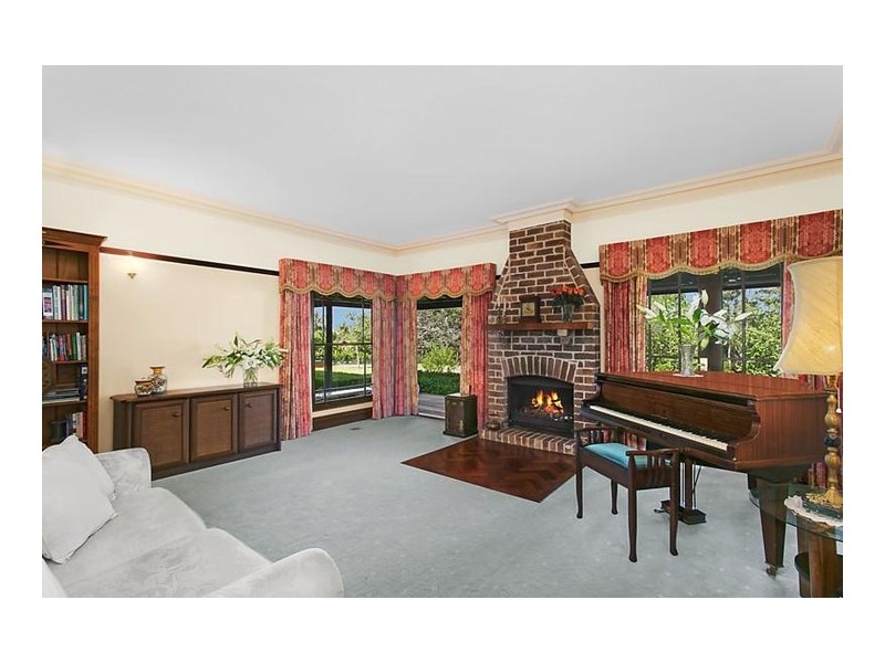 4 Taylors Road, Dural NSW 2158