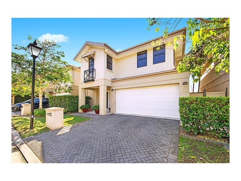 18 Chestnut Grove, Kellyville NSW 2155