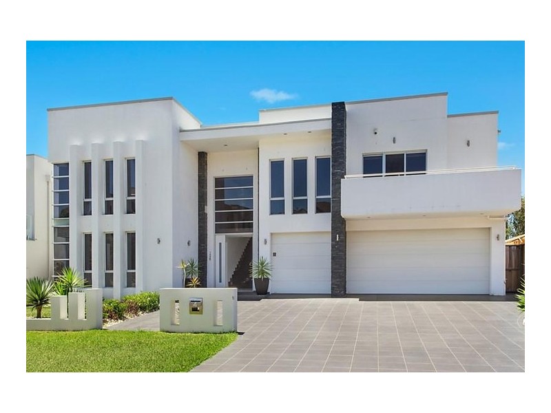 4 Waterfall Crescent, Bella Vista NSW 2153