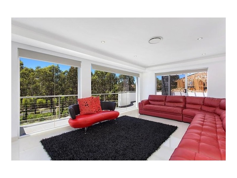 4 Waterfall Crescent, Bella Vista NSW 2153