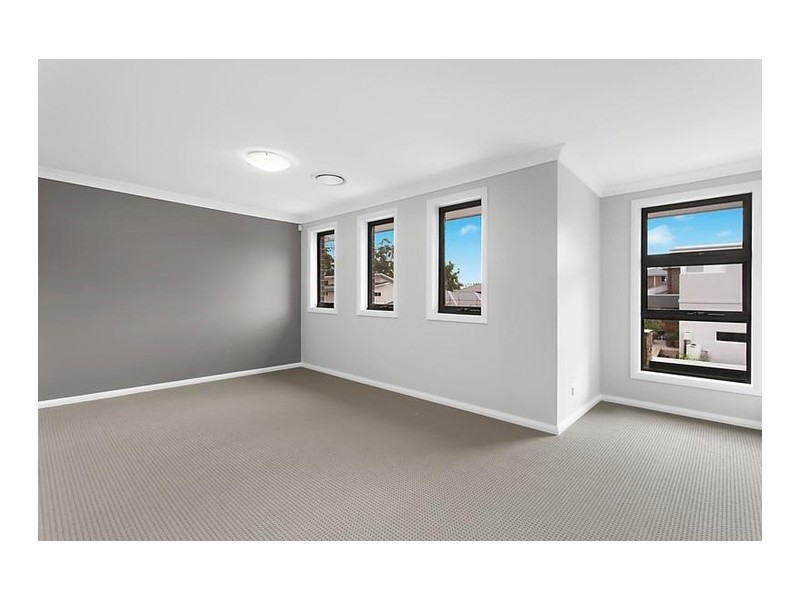 14 Falabella Street, Beaumont Hills NSW 2155