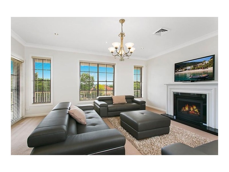 11 Carina Place, Castle Hill NSW 2154