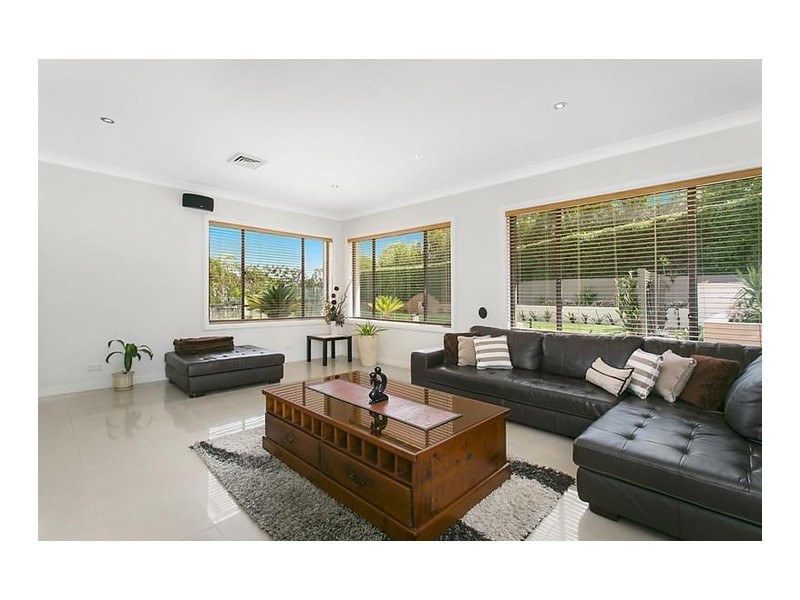 11 Carina Place, Castle Hill NSW 2154