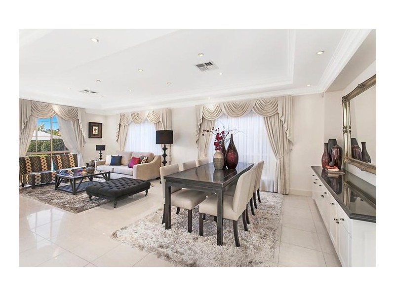 6 Smalls Creek Way, Beaumont Hills NSW 2155