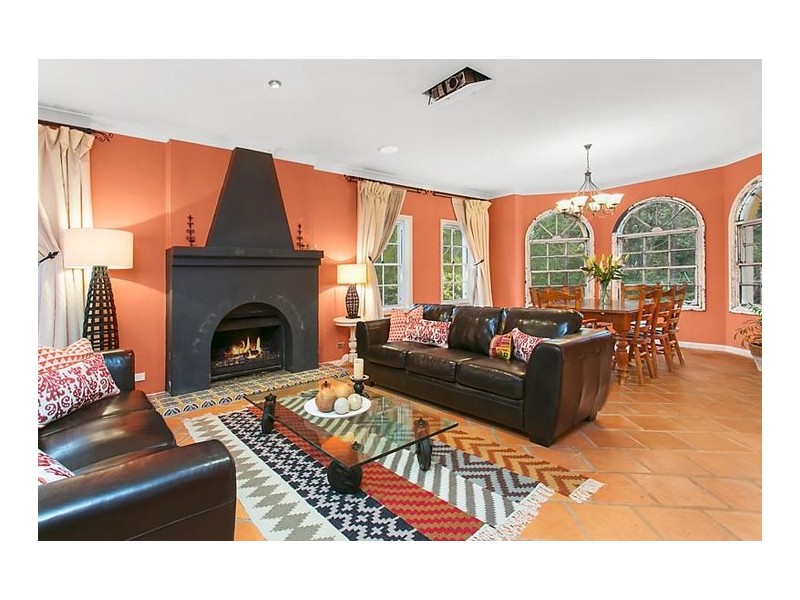 8 Hyde Avenue, Glenhaven NSW 2156