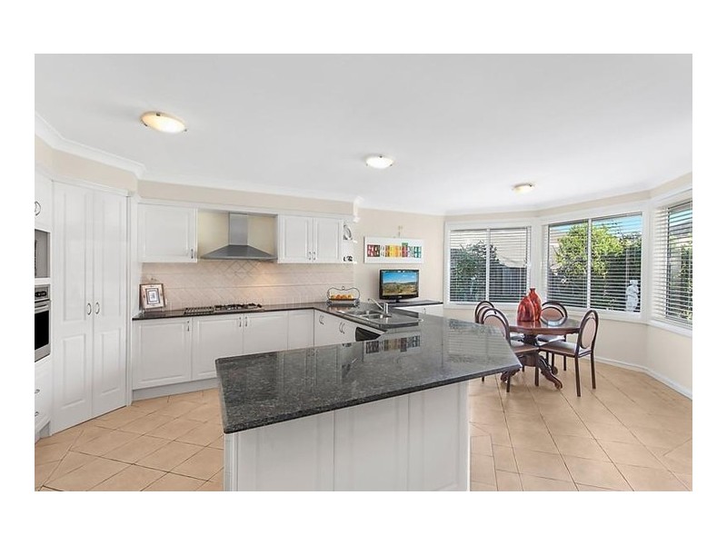 32 St Pauls Avenue, Castle Hill NSW 2154