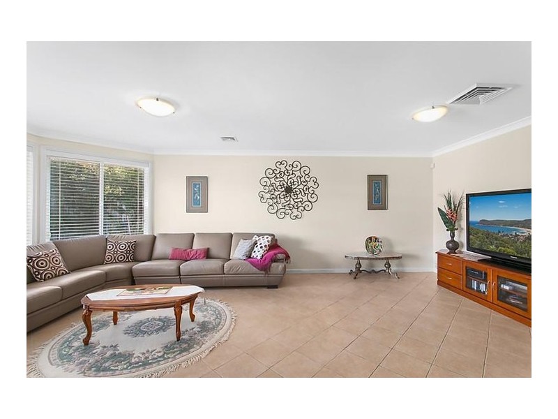 32 St Pauls Avenue, Castle Hill NSW 2154