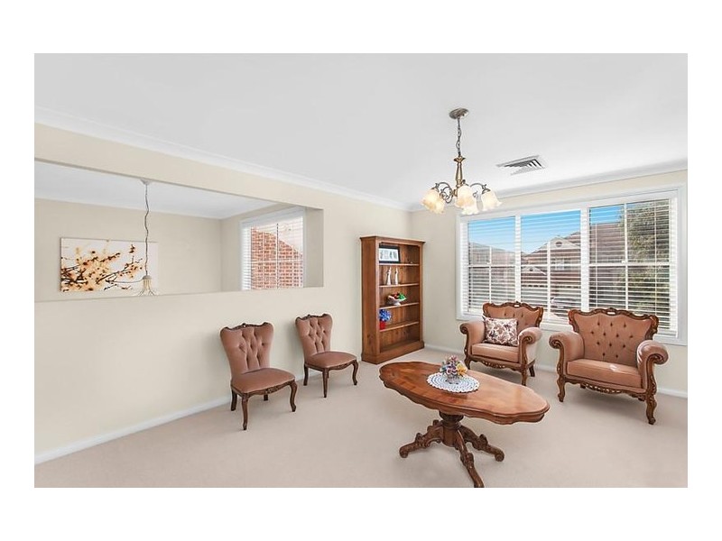 32 St Pauls Avenue, Castle Hill NSW 2154