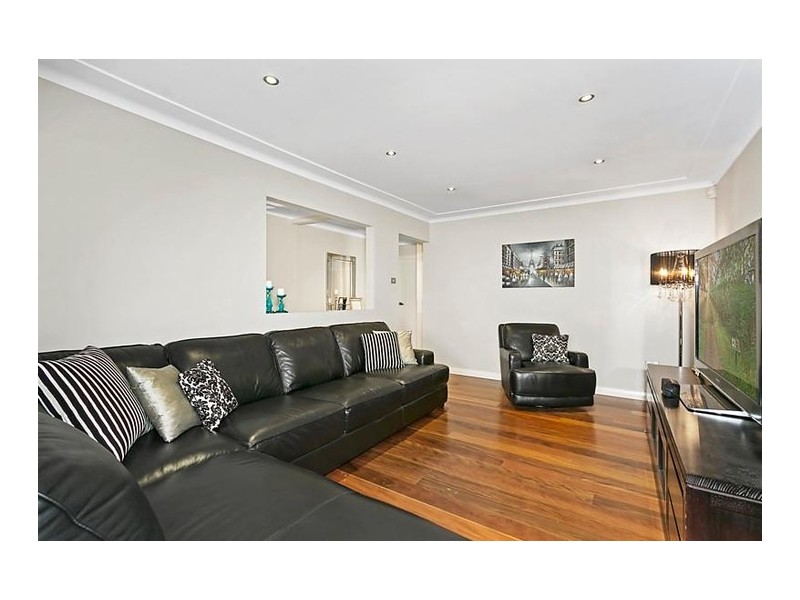 32 Mulheron Avenue, Baulkham Hills NSW 2153