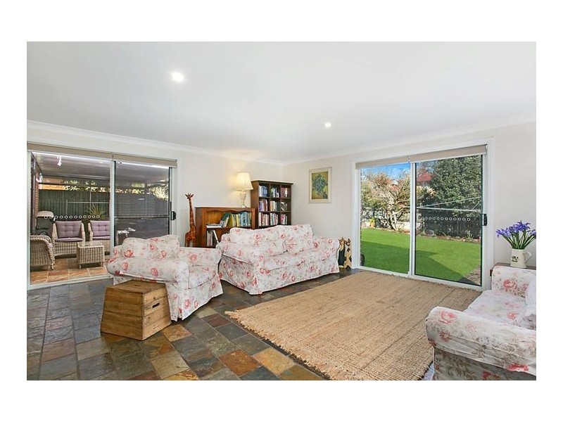 18 St Marks Avenue, Castle Hill NSW 2154