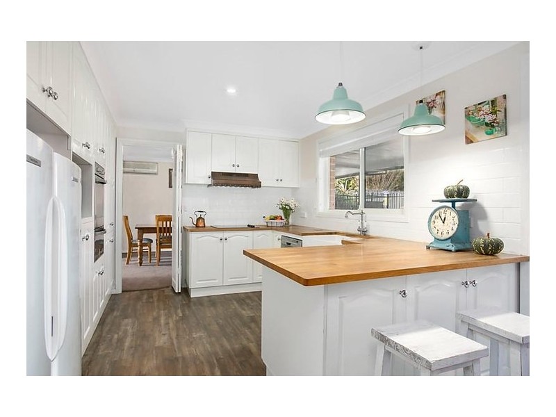 18 St Marks Avenue, Castle Hill NSW 2154