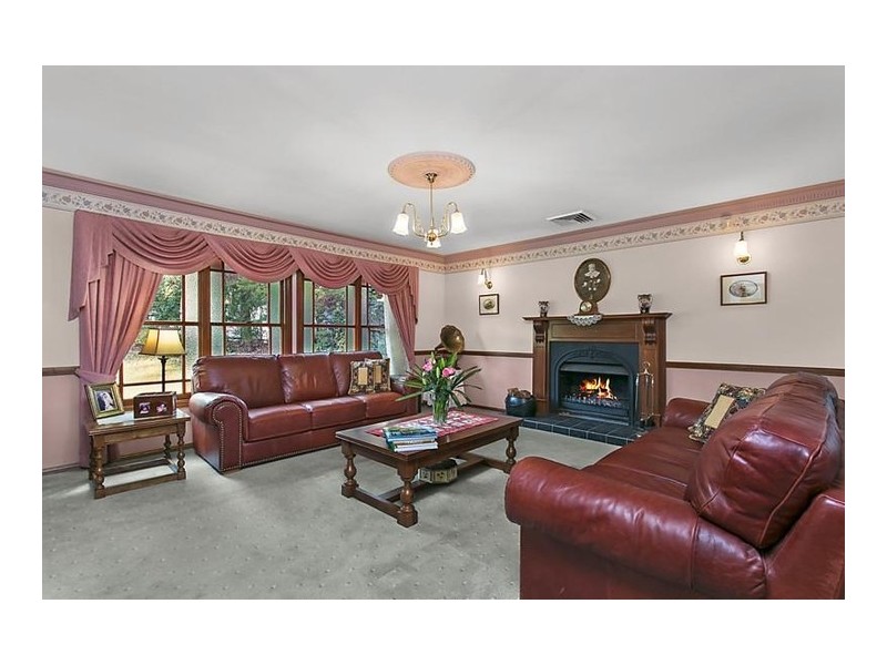 16 Penderlea Drive, West Pennant Hills NSW 2125