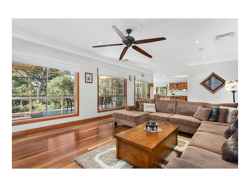 27 Strathfillan Way, Kellyville NSW 2155